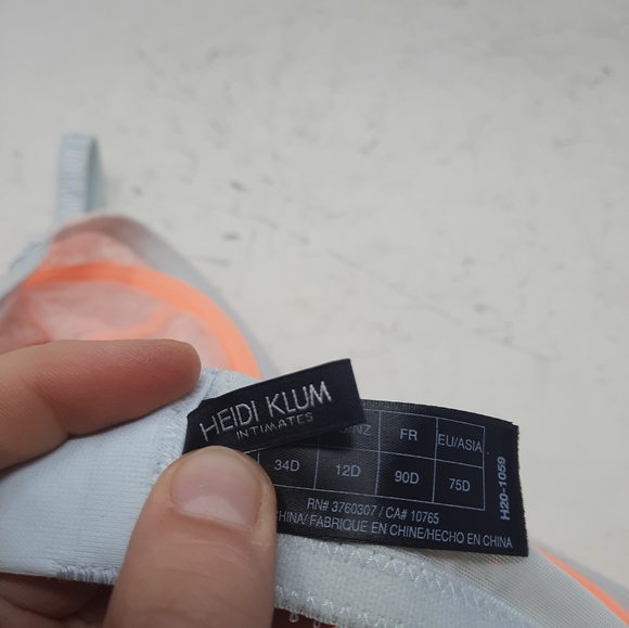 34D Heidi Klum Intimates Sexy Bra - Picture 4 of 4